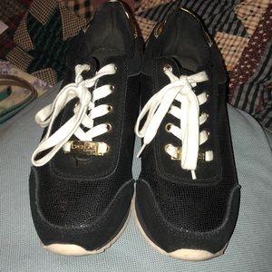 Bebe sneakers